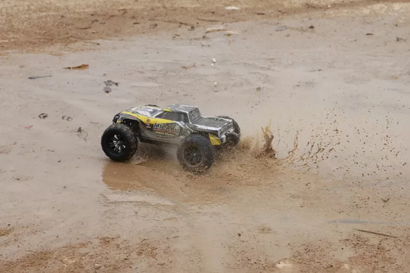 10 스케일 4WD 오프로드 전기 RC 트럭 2.4G 브러시 고속 RTR # RH1071