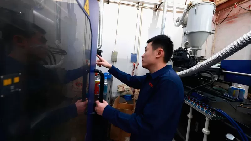 플라스틱 및 금속 부서 팀