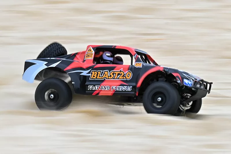 10 스케일 4WD 오프로드 전기 짧은 코스 트럭 2.4G 브러시 고속 RTR # RH1043SC