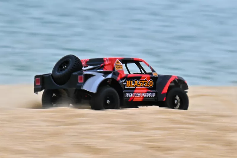 10 스케일 4WD 오프로드 전기 짧은 코스 트럭 2.4G 브러시 고속 RTR # RH1043SC