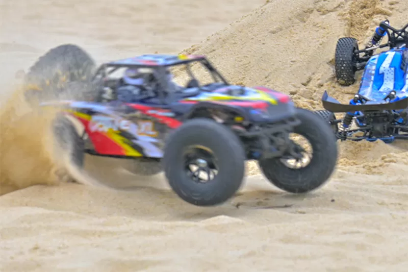 10 스케일 4WD 오프로드 전기 RC 모래 버기 2.4G 브러시리스 고속 RTR # RH1045