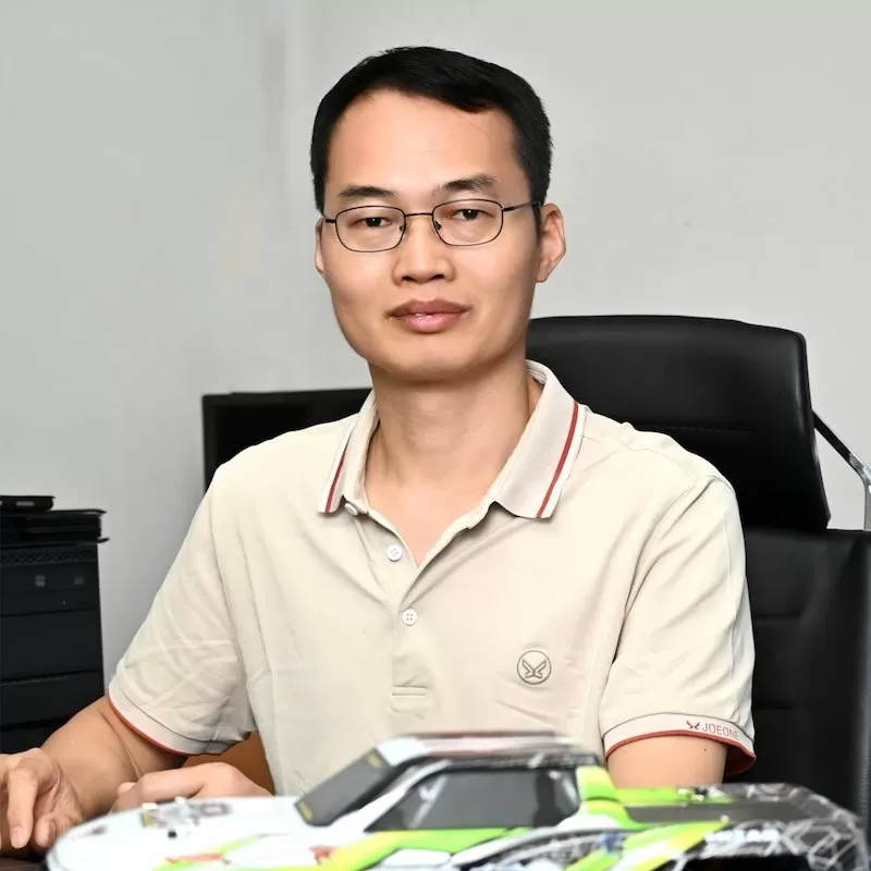 VRX 레이싱 브랜드 설립자